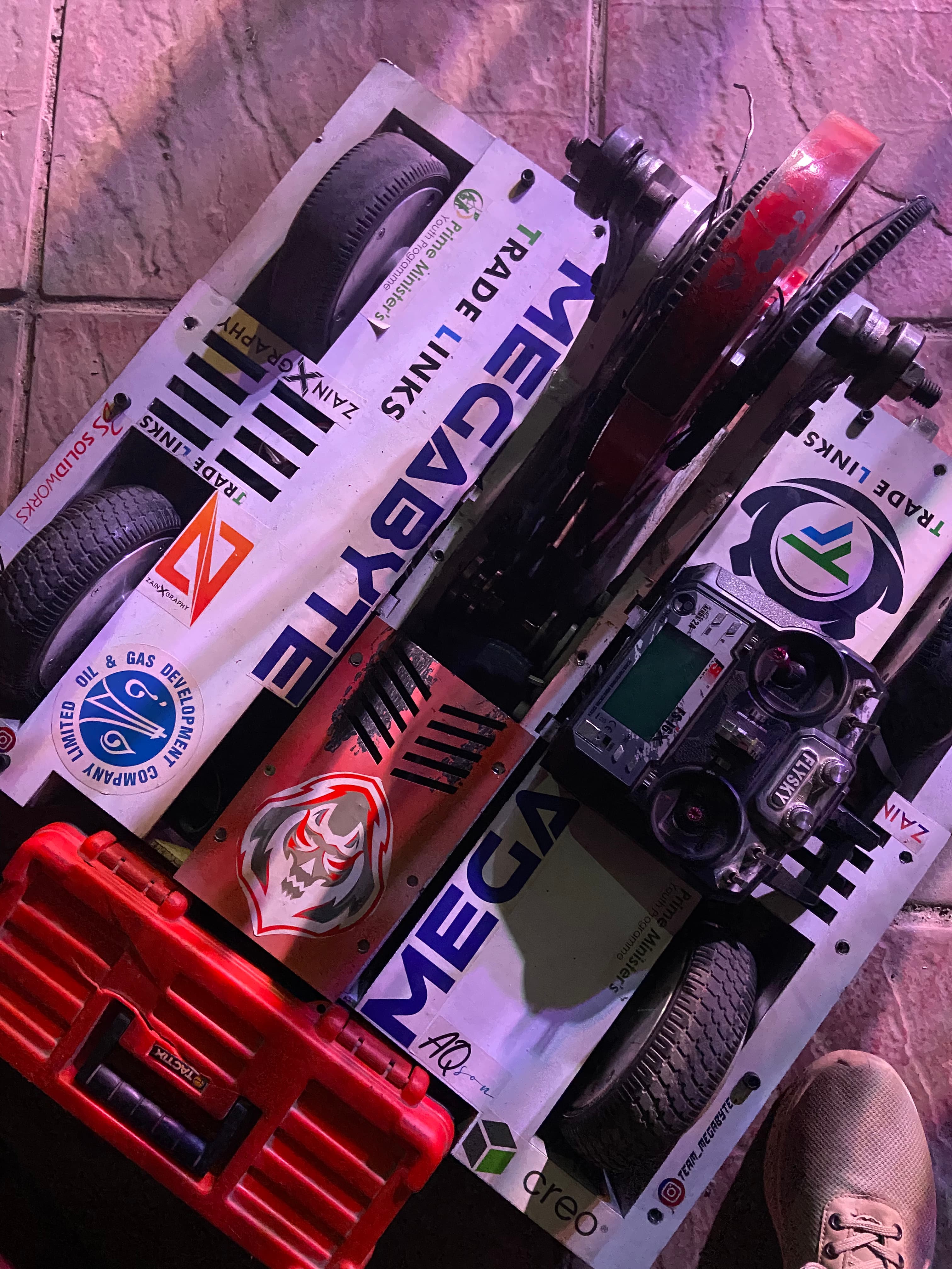 MEGABYTE V-3